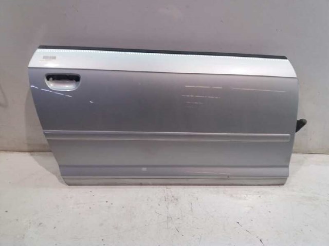 Drzwi przednie prawe 8P3831052D VAG