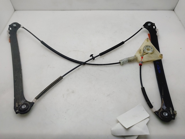 Mechanizm podnoszenia szyby drzwi przednich lewych 8P3837461 VAG