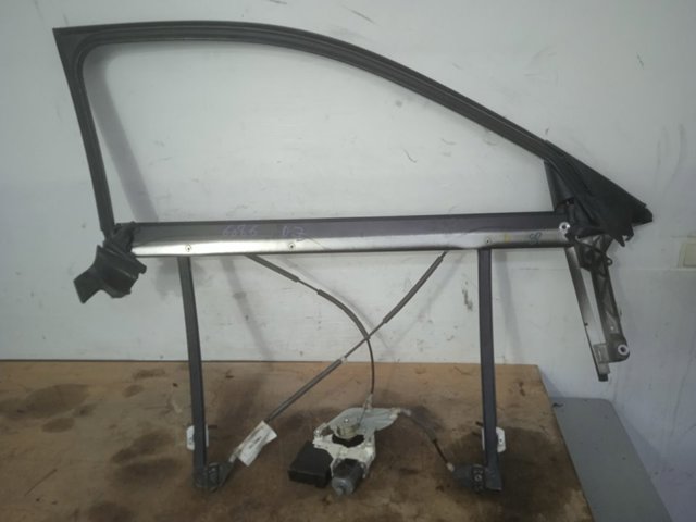 Mechanizm podnoszenia szyby drzwi przednich lewych 8P3837461C VAG
