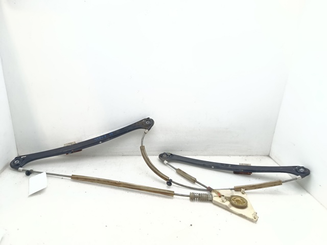 Mechanizm podnoszenia szyby drzwi przednich prawych 8P3837462 VAG