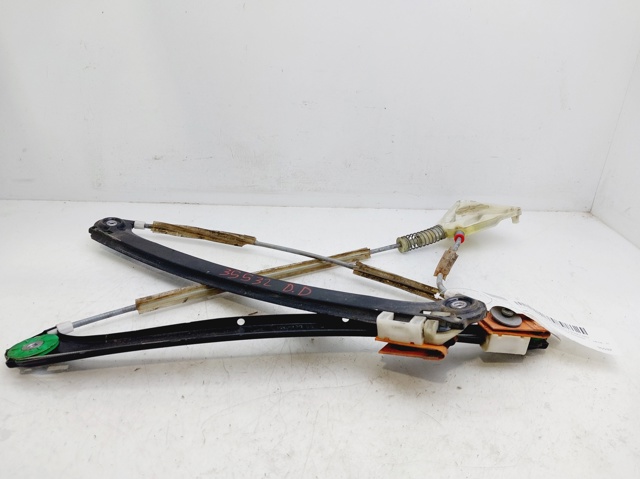 Mechanizm podnoszenia szyby drzwi przednich prawych 8P3837462A VAG