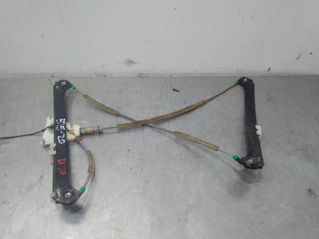 Mechanizm podnoszenia szyby drzwi przednich prawych 8P3837462C VAG