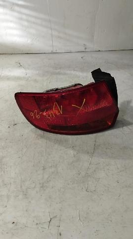 Lampa zespolona tylna lewa zewnętrzna 8P4945095G VAG