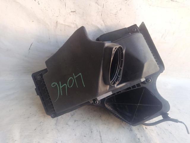 Filtr powietrza 8R0133843K VAG