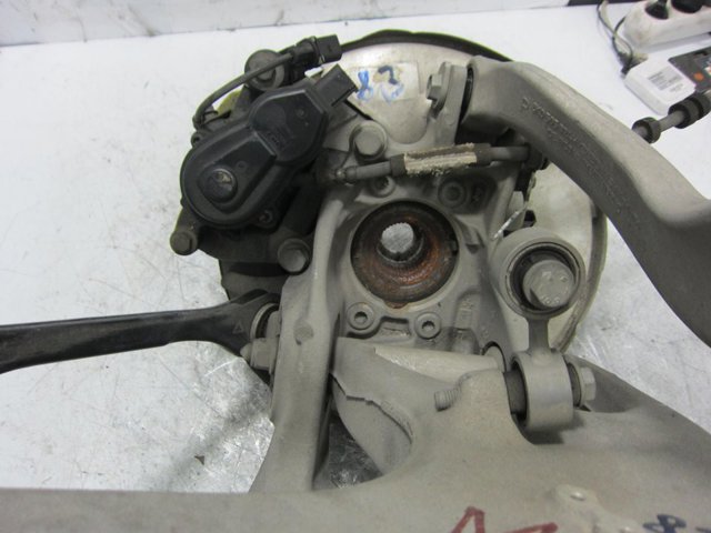 Czop (zwrotnica) tylny prawy 8R0505436C PORSCHE