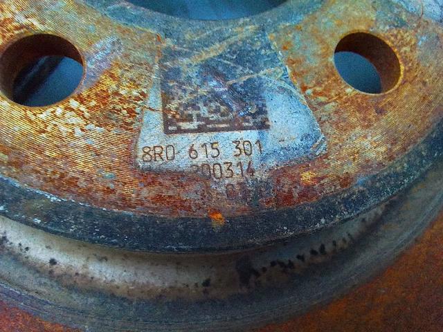 8R0615301 VAG