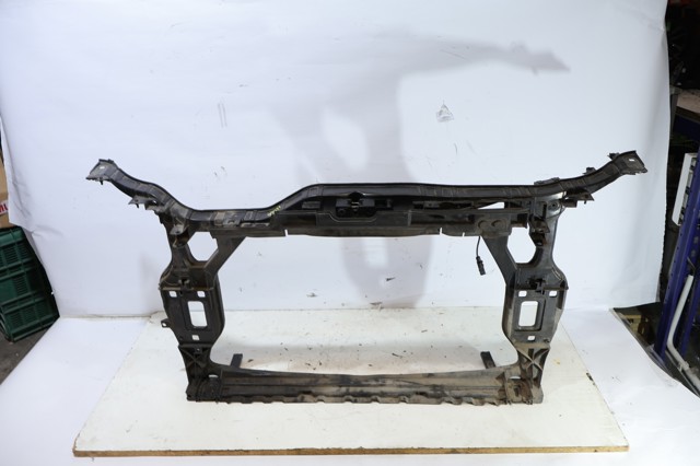 Osłona chłodnicy kompletna (panel mocowania reflektorów) 8R0805594C VAG