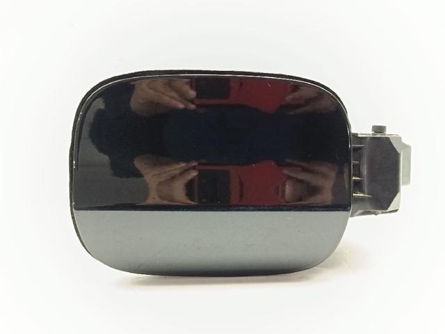 Obudowa wlewu zbiornika paliwa 8R0809999B VAG