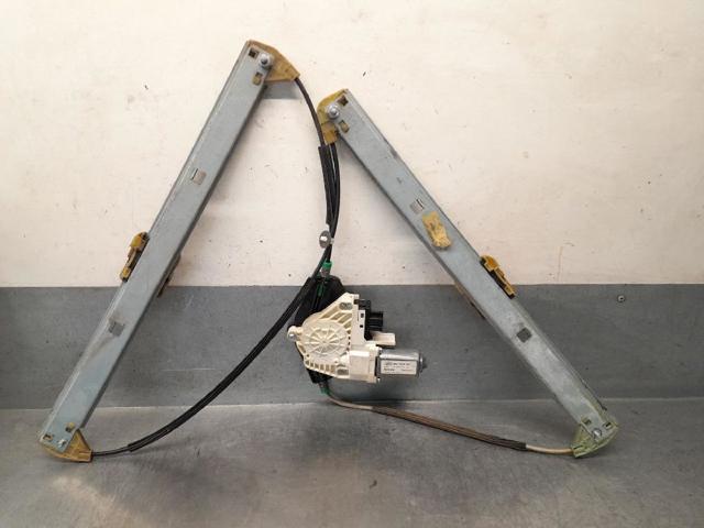 Mechanizm podnoszenia szyby drzwi przednich lewych 8R0837461F VAG