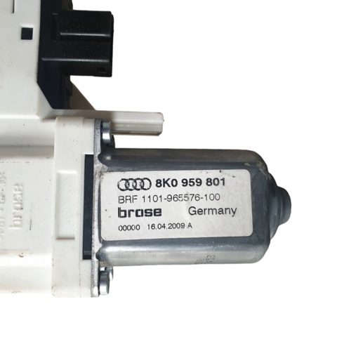 Mechanizm podnoszenia szyby drzwi przednich lewych 8R0837461F VAG