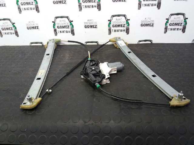 Mechanizm podnoszenia szyby drzwi przednich lewych 8R0837461H VAG