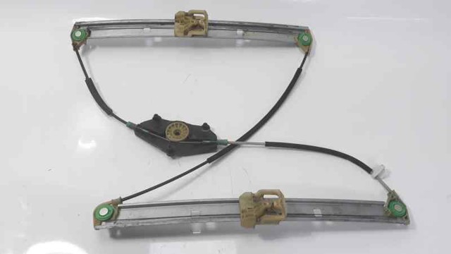 Mechanizm podnoszenia szyby drzwi przednich lewych 8R0837461H VAG