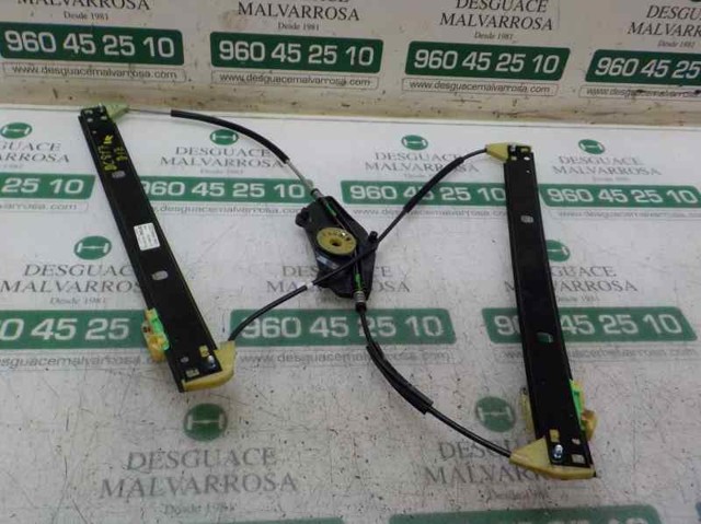 Mechanizm podnoszenia szyby drzwi przednich lewych 8R0837461K VAG