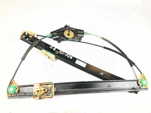 Mechanizm podnoszenia szyby drzwi przednich prawych 8R0837462G VAG