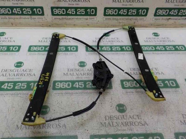 Mechanizm podnoszenia szyby drzwi przednich prawych 8R0837462K VAG