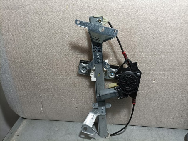 Mechanizm podnoszenia szyby drzwi przednich lewych 8S61A23209AA FORD