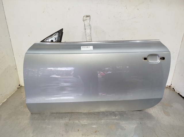 Drzwi przednie lewe 8T0831051C VAG