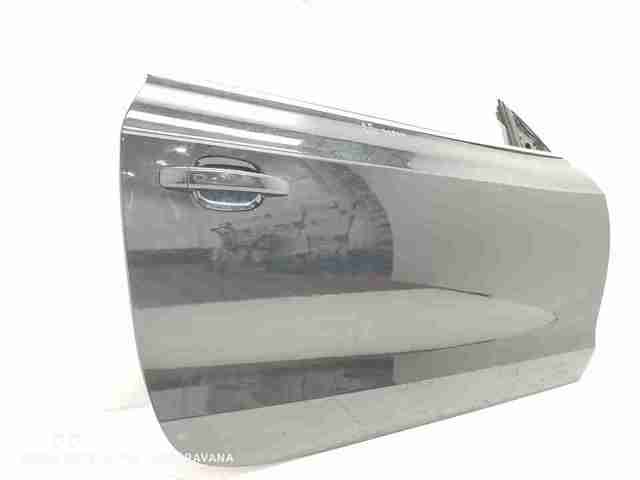 Drzwi przednie prawe 8T0831052C VAG