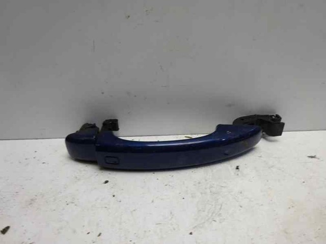 Klamka drzwi tylnych zewnętrzna 8T0837205AGRU VAG