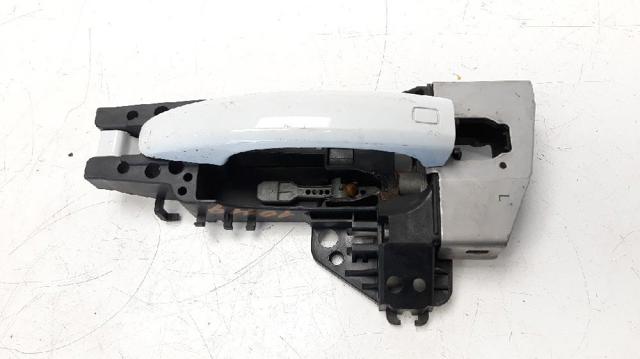 Klamka drzwi tylnych zewnętrzna 8T0837205AGRU VAG