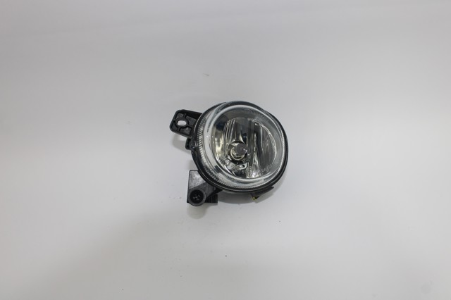 Lampa przeciwmgielna lewa 8T0941699 VAG