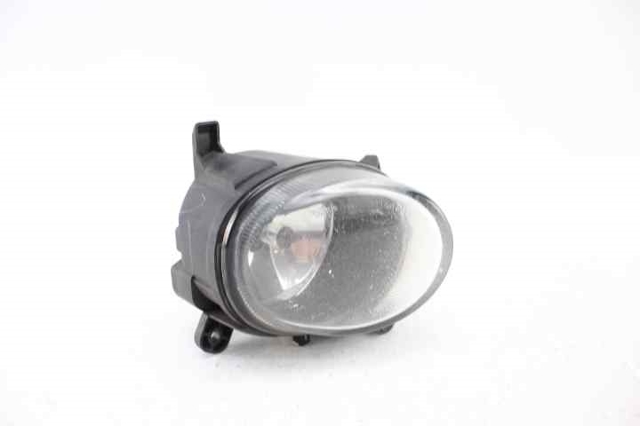 Lampa przeciwmgielna prawa 8T0941700E VAG