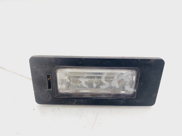 Lampa oświetlenia tylnej tablicy rejestracyjnej 8T0943021 VAG