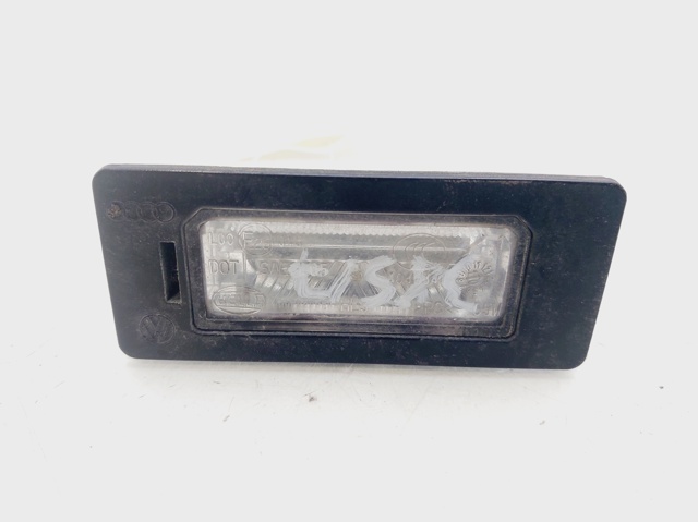 Lampa oświetlenia tylnej tablicy rejestracyjnej 8T0943021 VAG