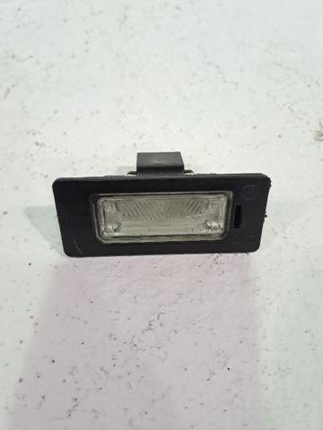 Lampa oświetlenia tylnej tablicy rejestracyjnej 8T0943021 VAG