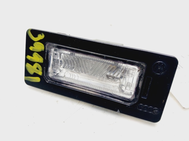 Lampa oświetlenia tylnej tablicy rejestracyjnej 8T0943021 VAG