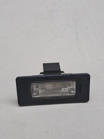 Lampa oświetlenia tylnej tablicy rejestracyjnej 8T0943021 VAG