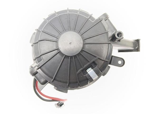 Silniczek wentylatora nagrzewnicy (ogrzewacza wnętrza) 8T1820021 VAG