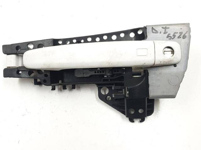Pałąk zewnętrznej klamki drzwi przednich lewej 8T1837885B VAG