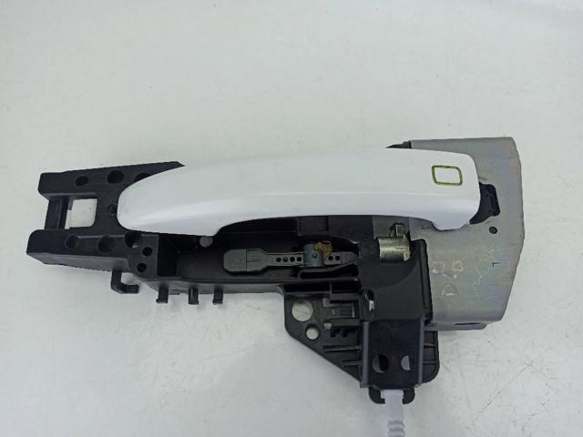 Pałąk zewnętrznej klamki drzwi przednich lewej 8T1837885B VAG