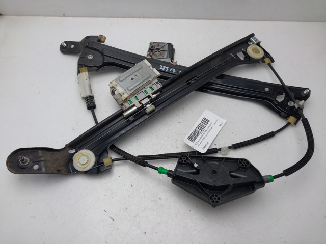 Mechanizm podnoszenia szyby drzwi przednich prawych 8T8837462 VAG