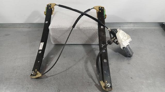 Mechanizm podnoszenia szyby drzwi przednich lewych 8U0837461 VAG