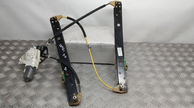 Mechanizm podnoszenia szyby drzwi przednich prawych 8U0837462 VAG