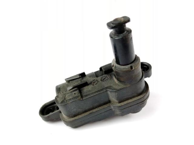 Silniczek otwierania klapki wlewu paliwa 8V0862159A VAG