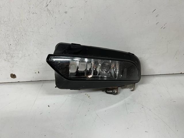 Lampa przeciwmgielna lewa 8V0941699C VAG