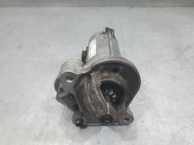 8V2111000AD Ford