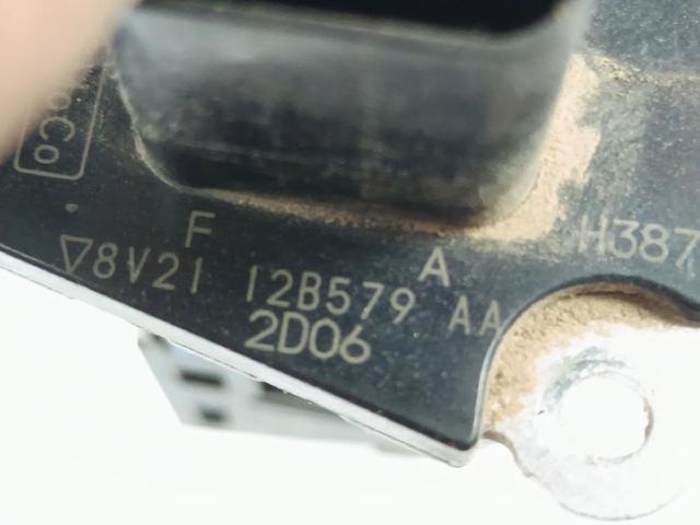 8V2112B579AA Land Rover