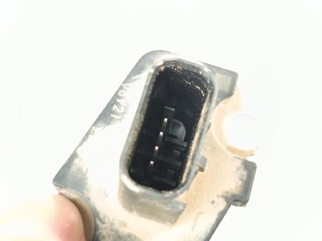 8V2112B579AA Land Rover