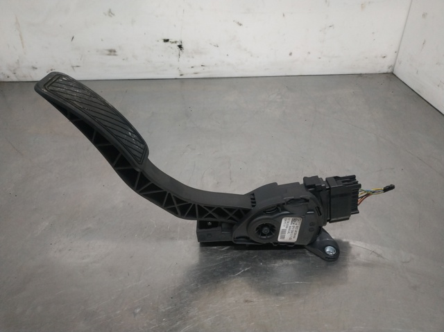 Pedał przyspieszenia (gazu) 8V219F836AA FORD