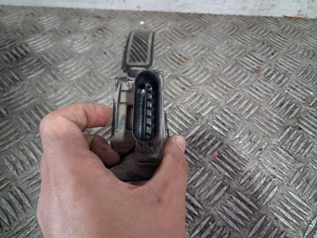 8V219F836AB Ford