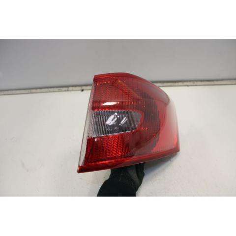 Lampa zespolona tylna prawa zewnętrzna 8V4113404CH Ford