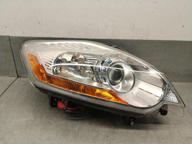 Reflektor prawy 8V4113W029AD FORD