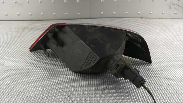 Przednia lampa przeciwmgielna tylna prawa 8V4115K272 FORD