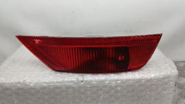 Przednia lampa przeciwmgielna tylna prawa 8V4115K272AB FORD