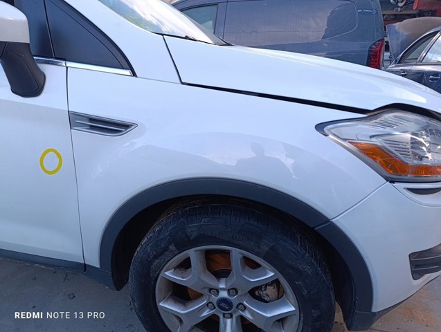 Błotnik przedni prawy 8V4116015AHXWAA FORD