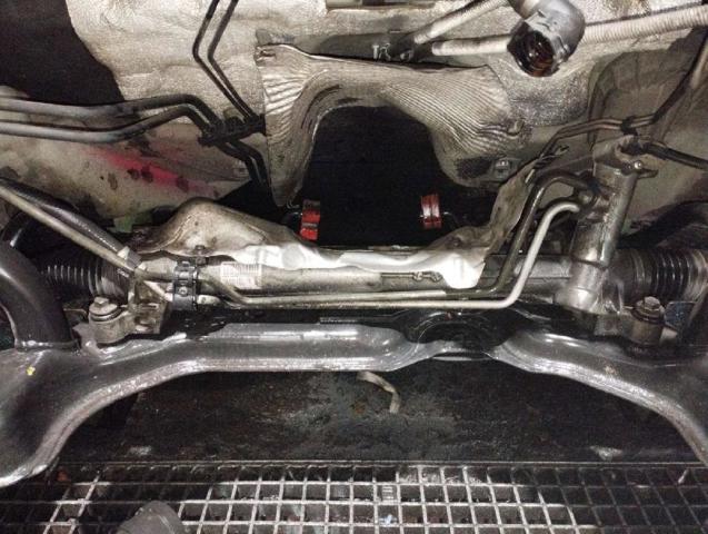 8V413A500AB Ford